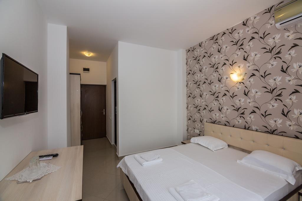Hotel Lucas Costinesti Esterno foto